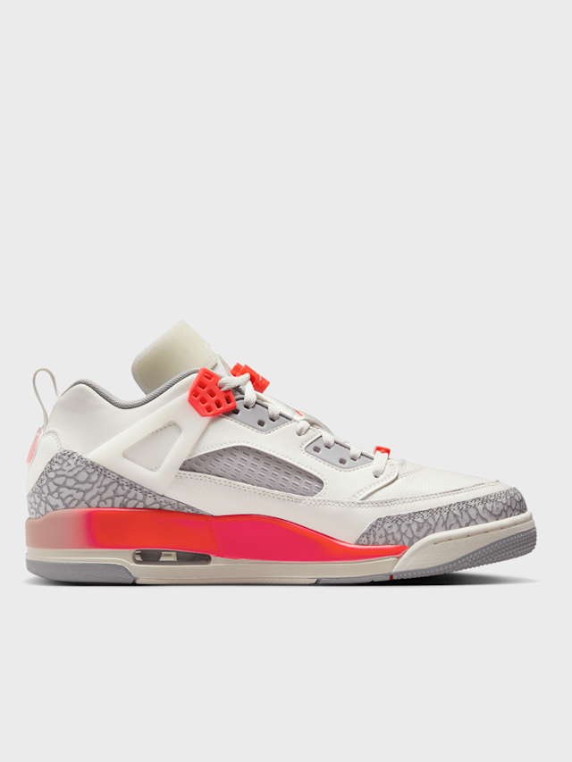 Jordan, Spizike Low PSG, white, Image 2 of 8