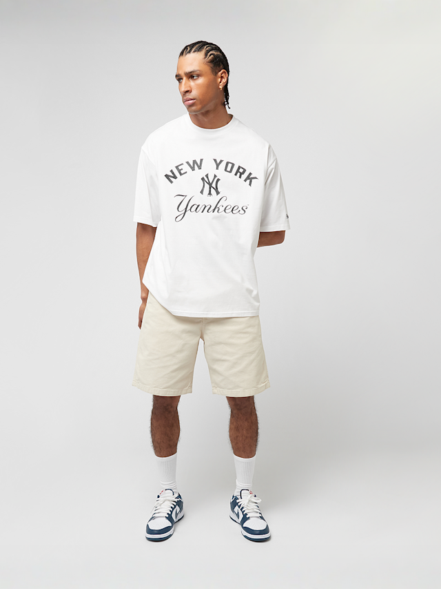 New Era, MLB Arch Graphic Oversized Tee New York Yankees, white, Image 5 of 5