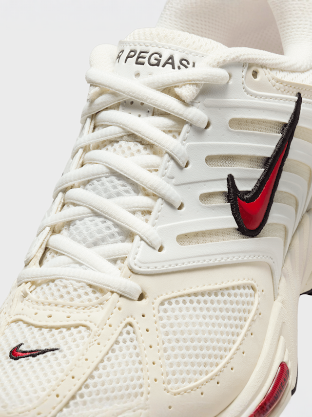 Nike, WMNS Air Pegasus 2005, white, Image 7 of 9