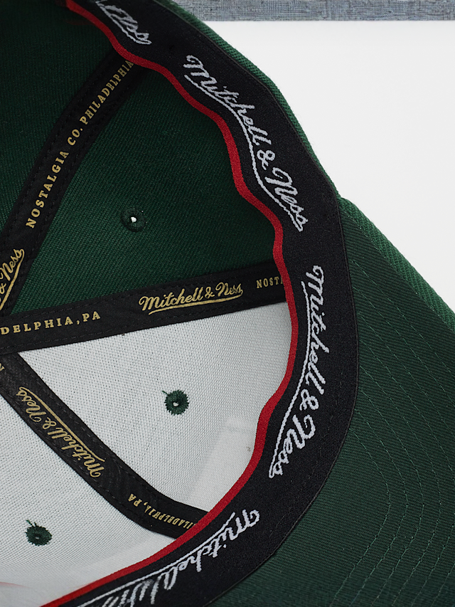 Mitchell & Ness, Rubber Patch Classic Red Own Brand, green, Image 3 of 4
