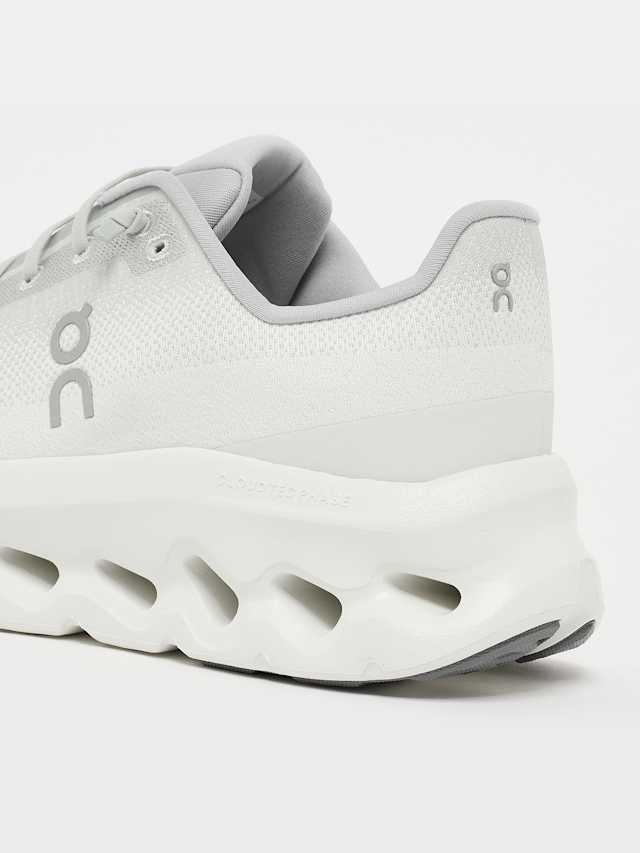 On, Cloudtilt, white, Image 7 of 8