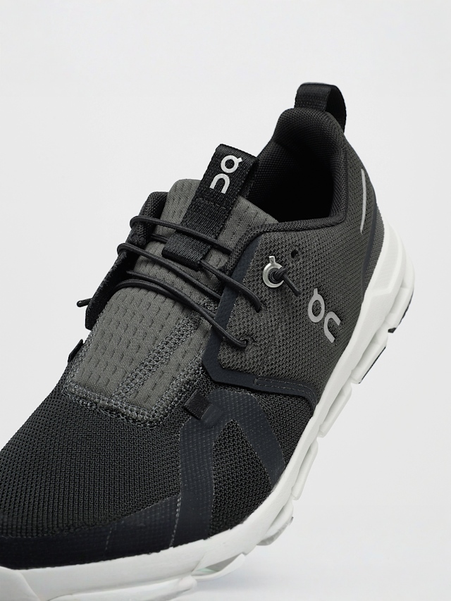 On, Cloud Sky (GS), black, Image 6 of 9