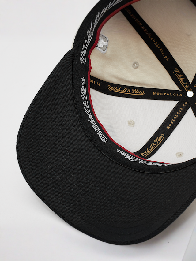 Mitchell & Ness, Lakers Classic Red Los Angeles Lakers, beige, Image 3 of 4