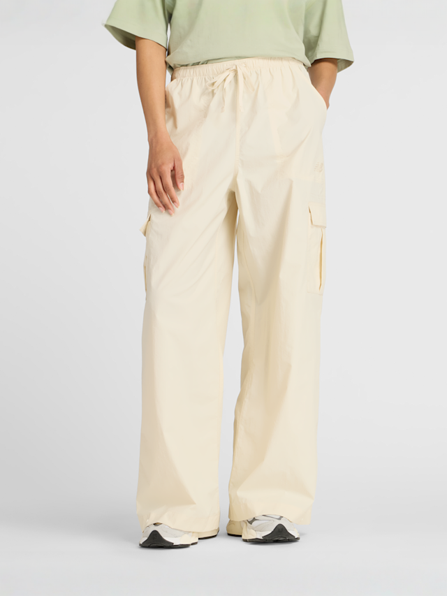 New Balance, Woven Cargo Pant black, beige, Image 1 of 6