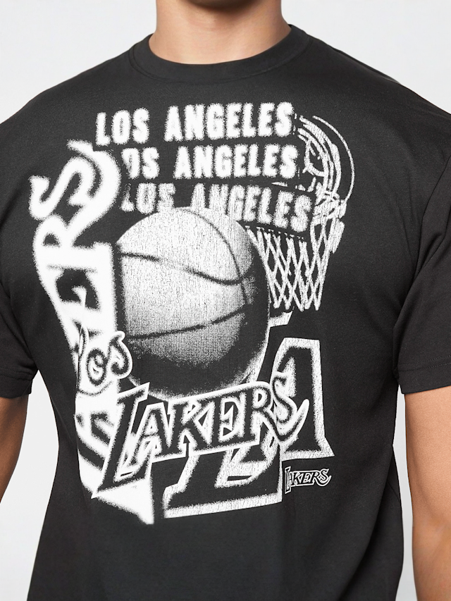 Mitchell & Ness, NBA Los Angeles Lakers HWC Overlap Graphic Tee, black, Image 5 of 6