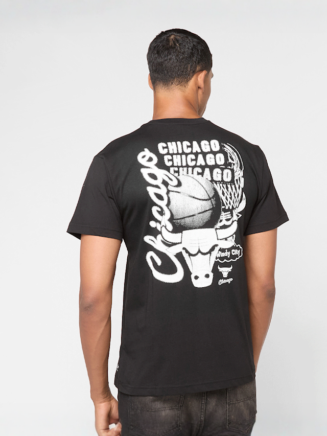 Mitchell & Ness, NBA Chicago Bulls HWC Overlap Graphic Tee, black, Image 1 of 5