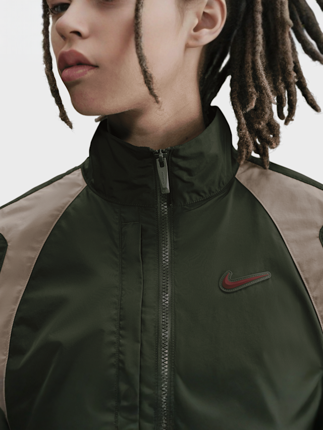 Nike Nocta, M NRG NOCTA CS TRK JKT WVN1 cargo khaki/khaki/smoke grey, green, Image 4 of 7