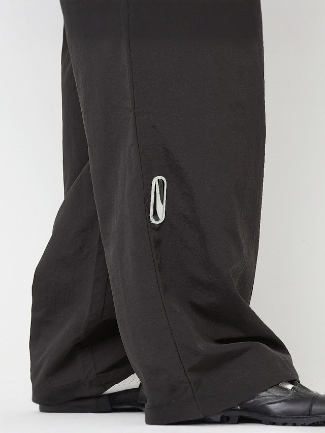 PUMA, PUMATECH-X Relaxed Track Pant Woven, black, Image 5 of 8