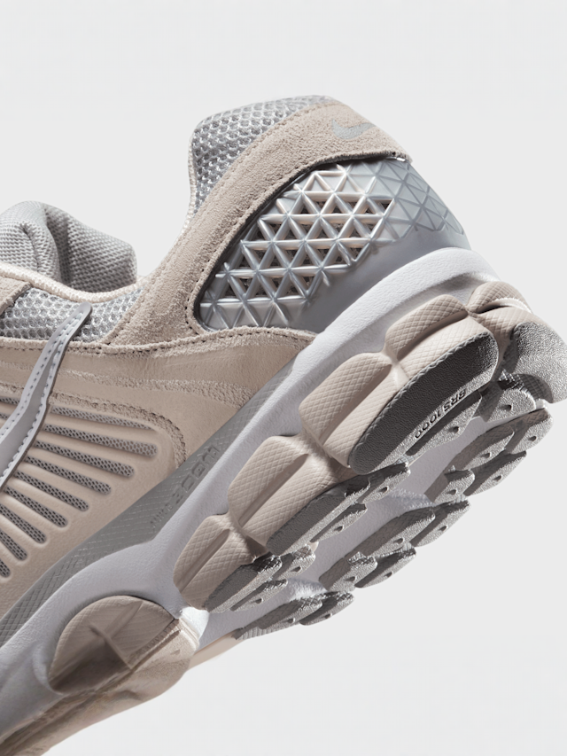 Nike, Zoom Vomero 5, beige, Image 8 of 9