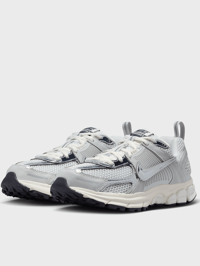 Nike, Vomero 5 sail/metallic silver/vast grey, grey, Image 4 of 9