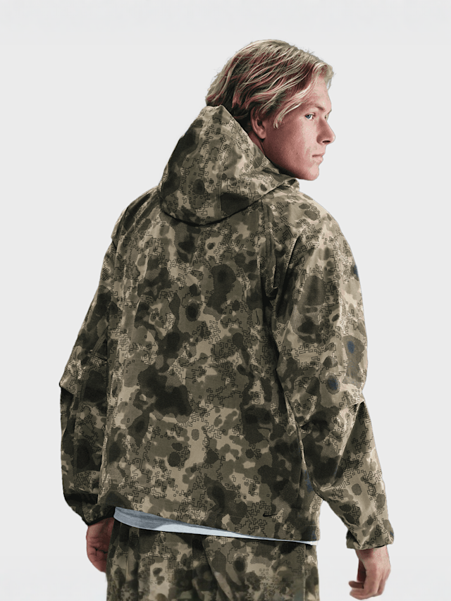Nike, Tech Dri-FIT Woven Camo Windrunner Oversized Jacket, camouflage, Image 2 of 7