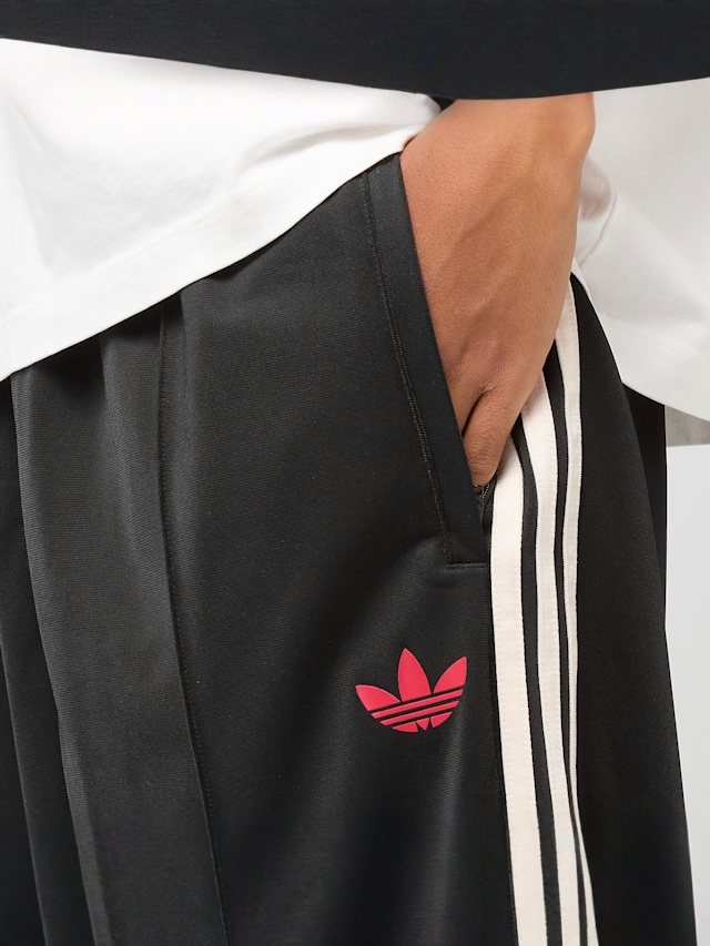 adidas Originals, Firebird Adicolor Baggy Fit Trackpants, zwart, Afbeelding 5 van 7