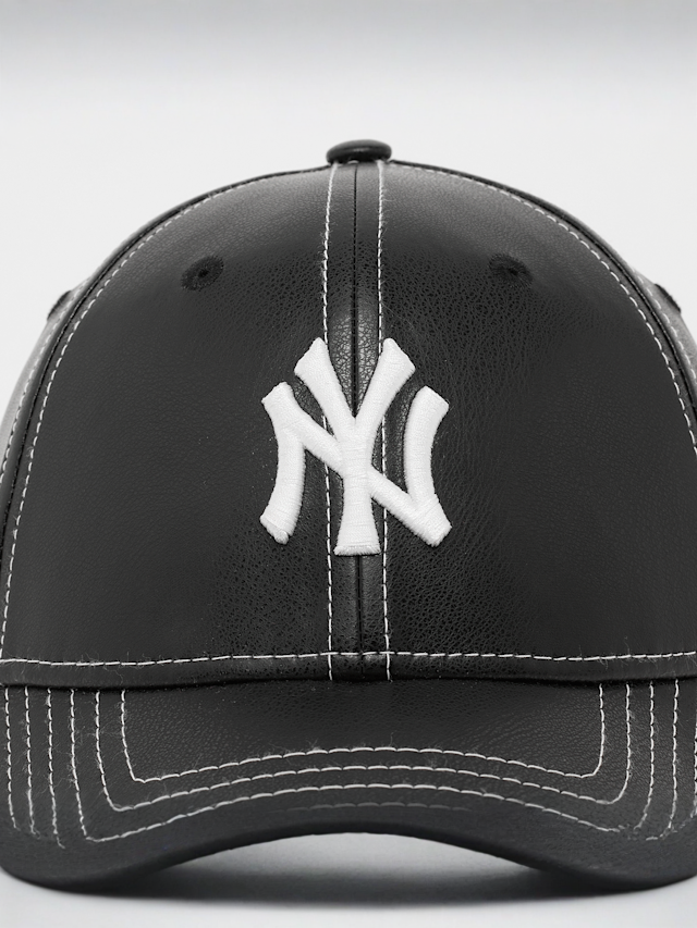 New Era, FEMALE 9FORTY Topstitch PU New York Yankees, black, Image 4 of 4