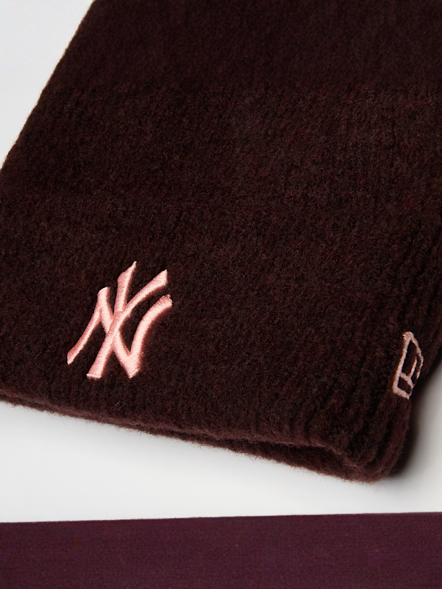 New Era, Female Wide Cuff Beanie New York Yankees, bruin, Afbeelding 3 van 3