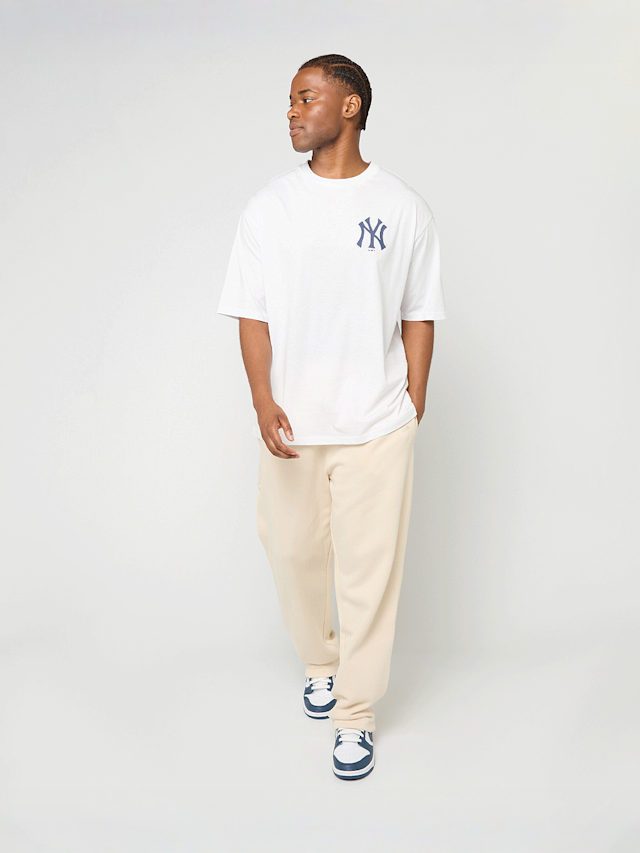 New Era, MLB Food Graphic Oversized Tee New York Yankees, white, Image 6 of 6