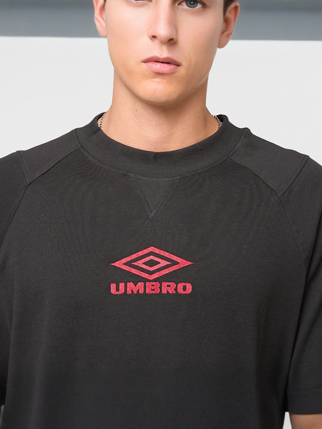 Umbro, Iconic Boxy Tee, black, Image 3 of 4
