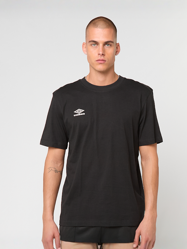Umbro, INDUSTRY GRAPHIC TEE brilliant white, black, Image 2 of 5