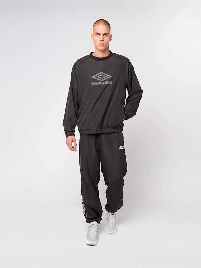 Umbro, Reversible Crew Top, black, Image 8 of 8