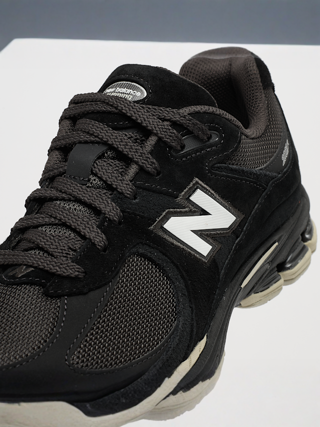 New Balance, 2002 black, black, Image 6 of 7