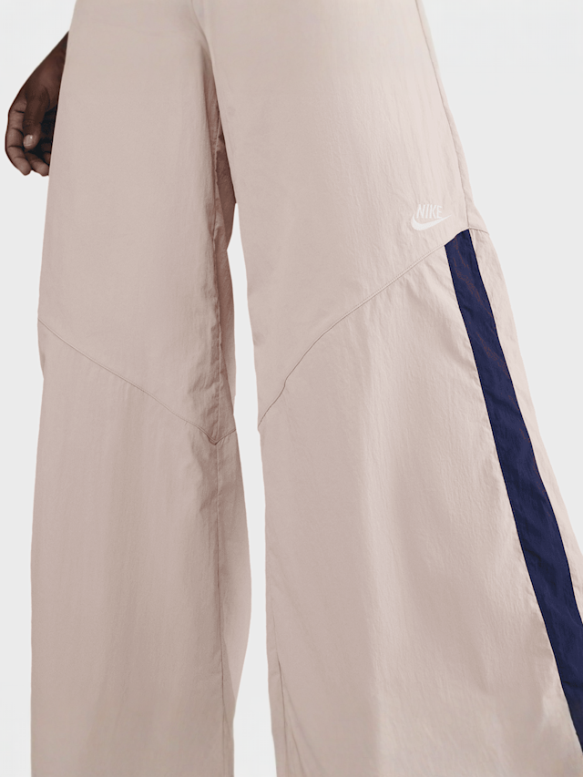 Nike, Sportswear Wide-Leg Woven Pants, light pink, Image 3 of 5