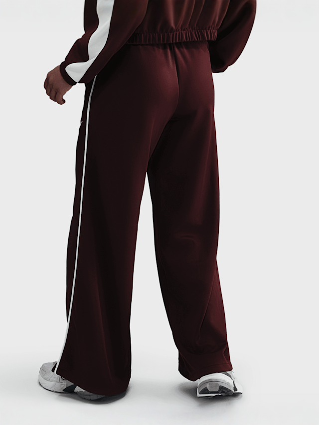 Nike, Sportswear Mid-Rise Wide-Leg Track Pants, rood, Afbeelding 2 van 5