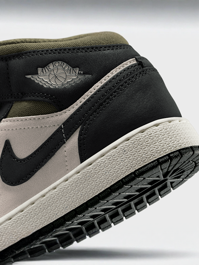 Jordan, Air Jordan 1 Mid SE (GS), black, Image 8 of 8