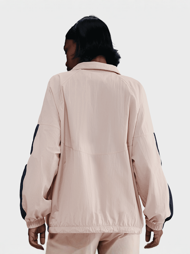 Nike, Sportswear Windrunner Oversized Jacket, light pink, Image 2 of 5