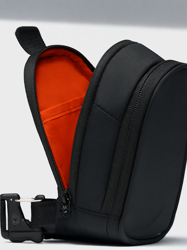 Nike, Sportswear Commute Crossbody Bag, black, Image 4 of 7