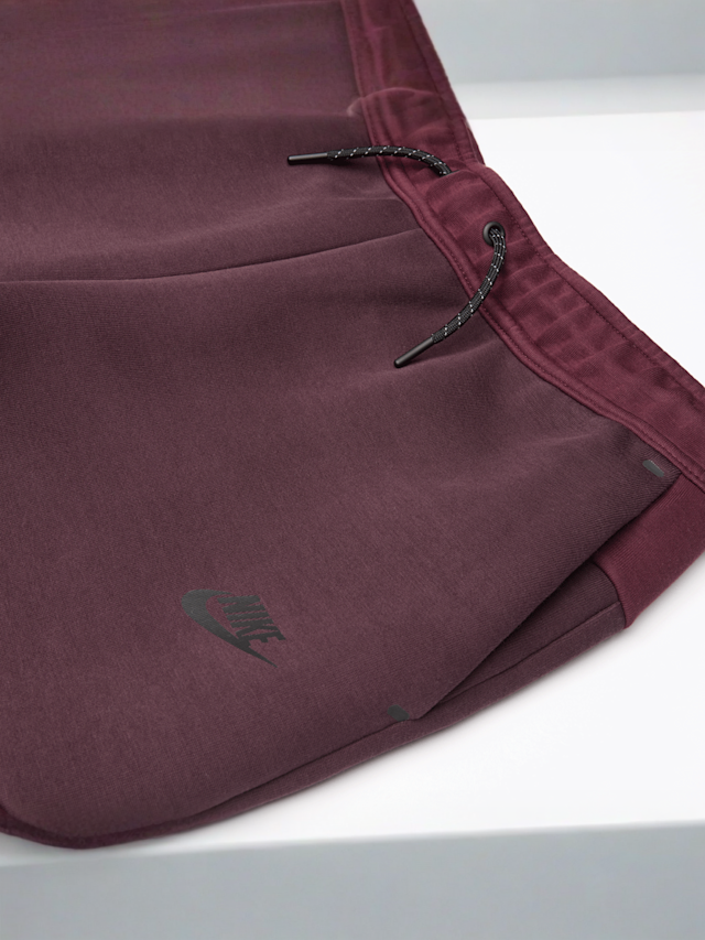 Nike, Sportswear Tech Joggers, red, Image 3 of 5