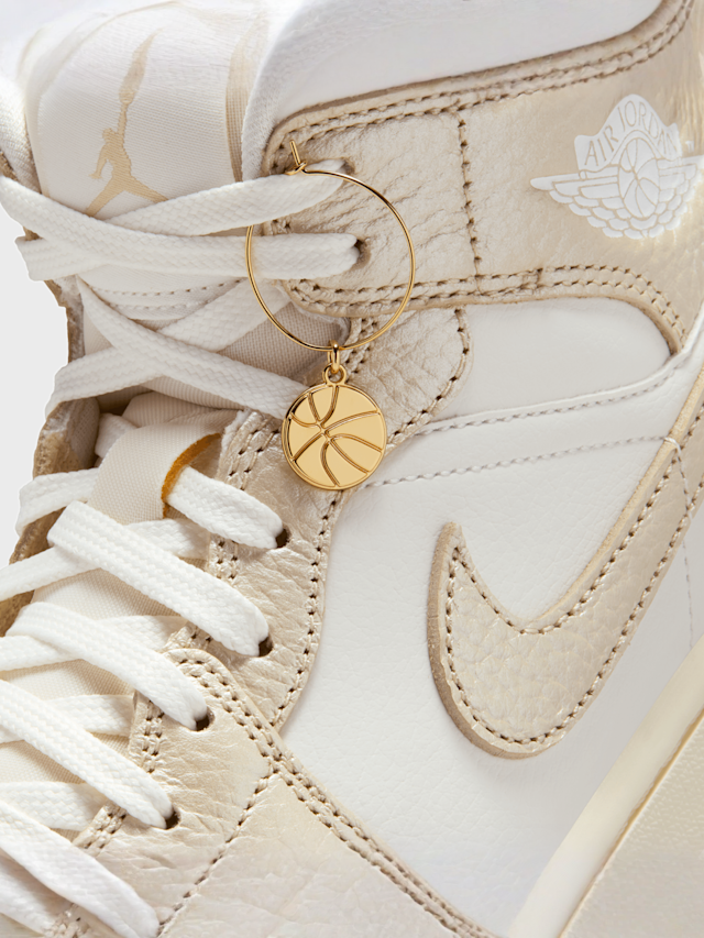 Jordan, Air Jordan 1 Mid Se V2 sail/team gold pale ivory, white, Image 7 of 8