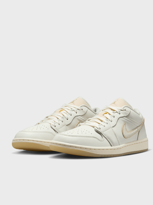Jordan, Air Jordan 1 Low SE, beige, Image 3 of 8