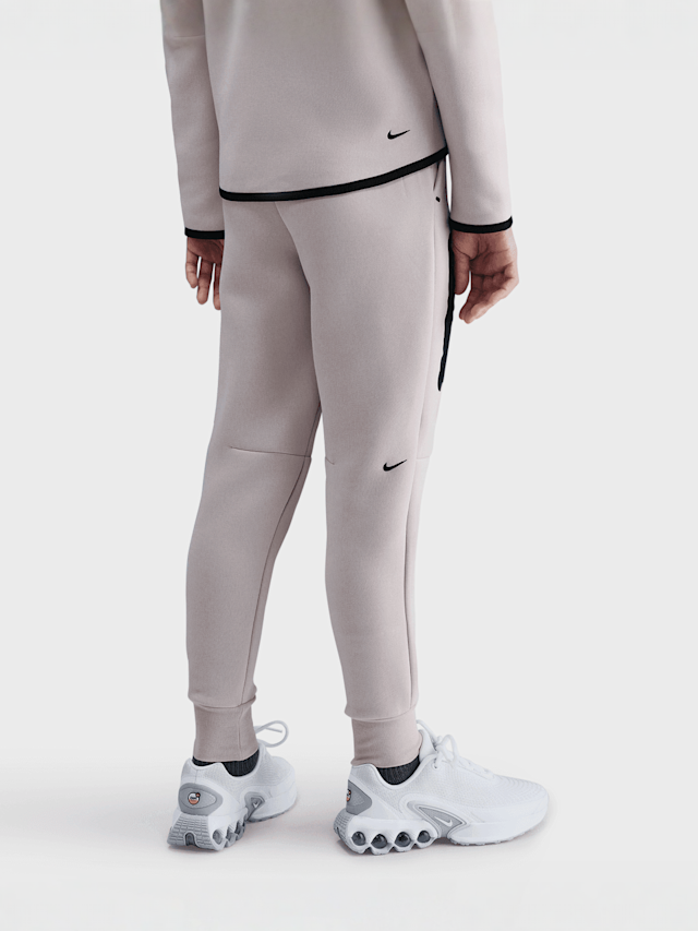 Nike, Sportswear Tech Fleece, beige, Image 2 of 6