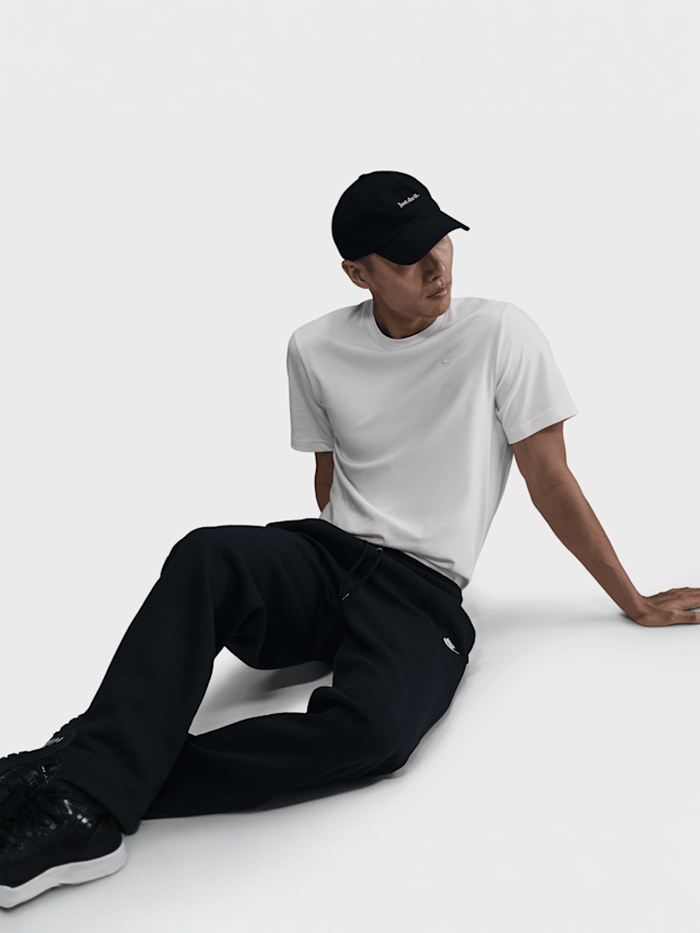 Nike, Club Open-Hem Fleece Pants, black, Image 4 of 4