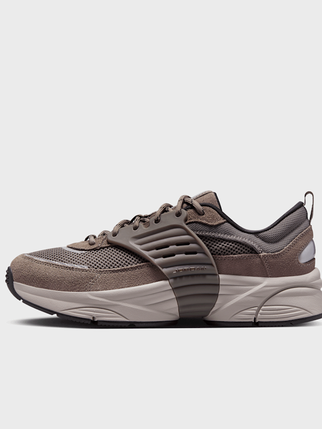 Jordan, Air Jordan Trunner, brown, Image 1 of 8