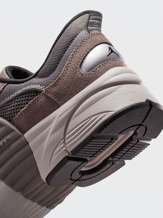 Jordan, Air Jordan Trunner, brown, Image 8 of 8