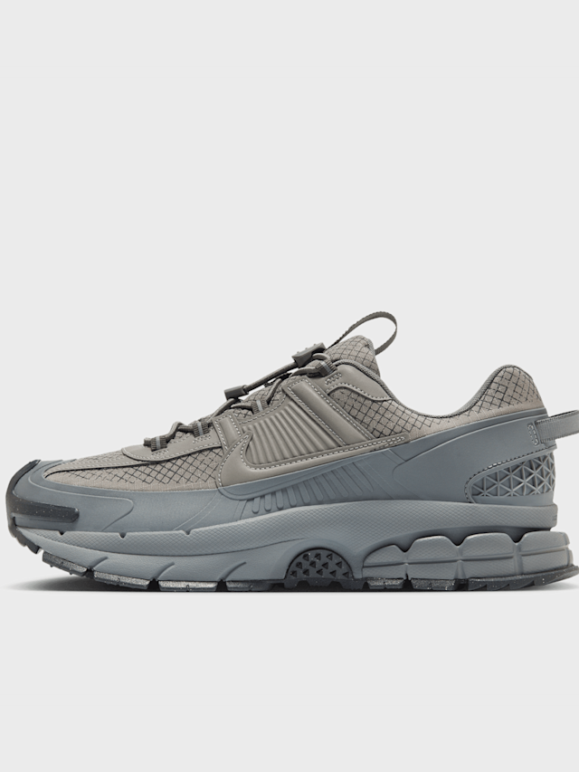 Nike, Zoom Vomero Roam, grey, Image 1 of 9