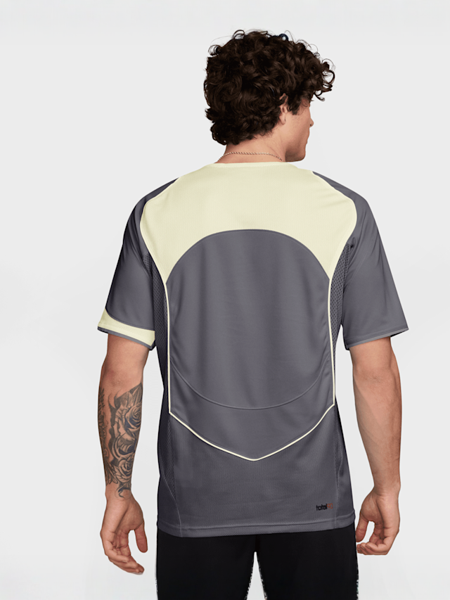 Nike, Total 90 Dri-FIT Short-Sleeve Soccer Jersey, grijs, Afbeelding 2 van 3