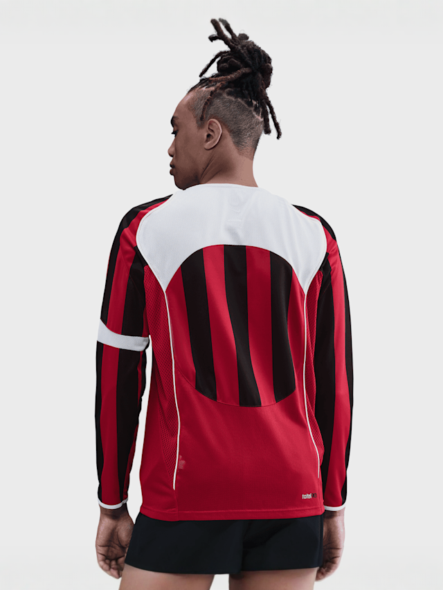 Nike, Total 90 Dri-FIT Long-Sleeve Soccer Top, red, Image 2 of 6