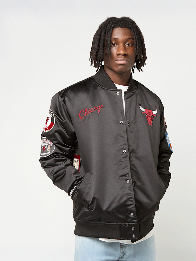Mitchell & Ness, Black Out Satin Jacket Chicago Bulls, zwart, Afbeelding 1 van 7