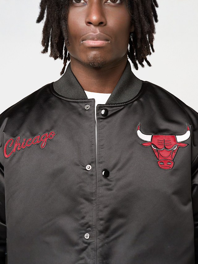 Mitchell & Ness, Black Out Satin Jacket Chicago Bulls, zwart, Afbeelding 3 van 7