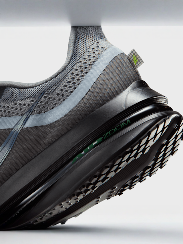 Nike, Nike Pegasus Premium smoke grey/black/volt, brown, Image 8 of 9