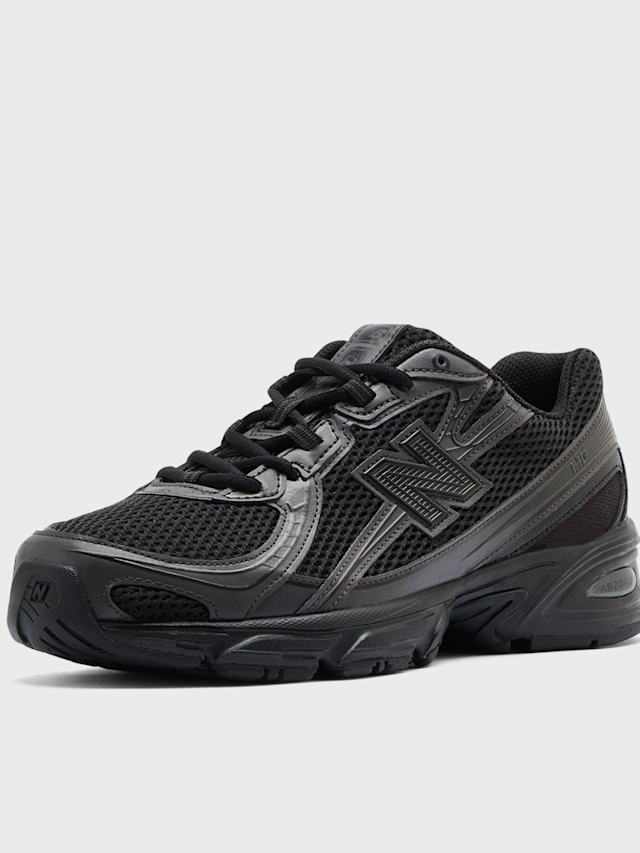 New Balance, 740, black, Image 3 of 6