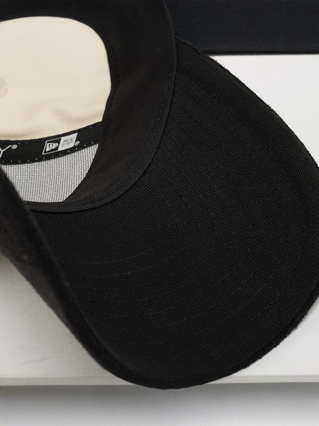 New Era, FEMALE 9FORTY Faux Suede MLB New York Yankees, beige, Image 4 of 4