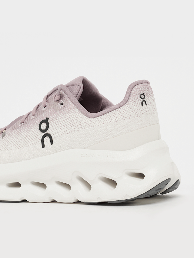 On, Cloudtilt, white, Image 7 of 7