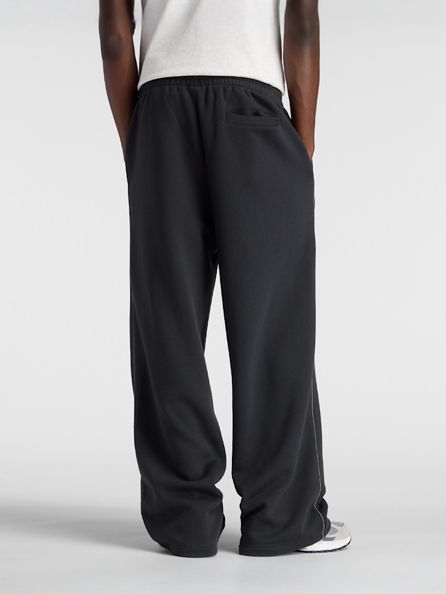 New Balance, Linear Graphic Fleece Pants, black, Image 2 of 5