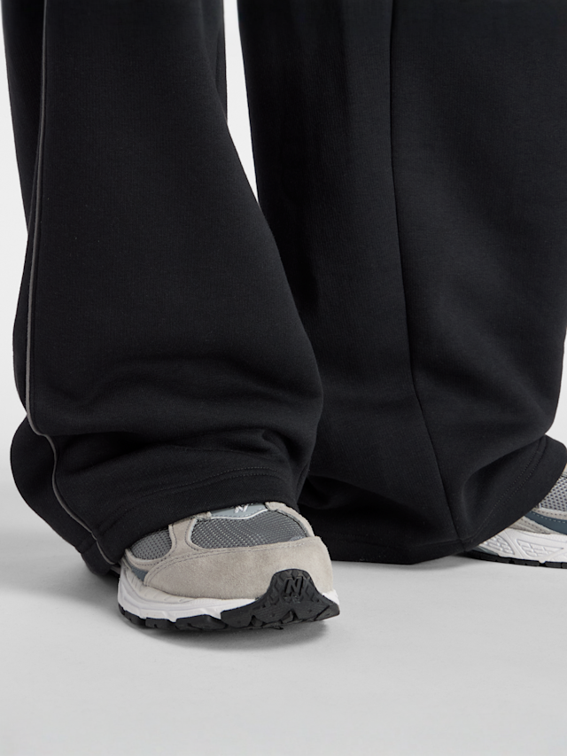 New Balance, Linear Graphic Fleece Pants, black, Image 4 of 5