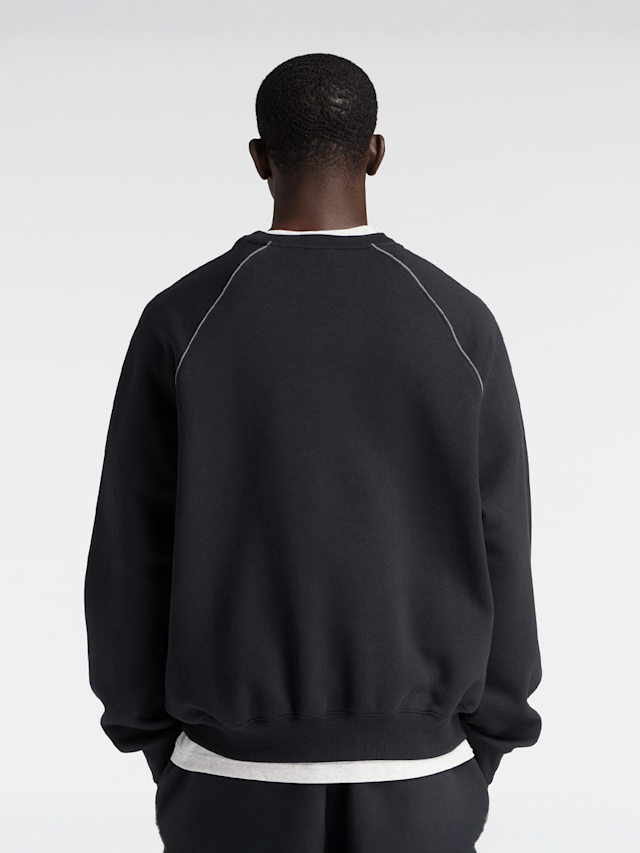 New Balance, Linear Graphic Fleece Crew, zwart, Afbeelding 2 van 4