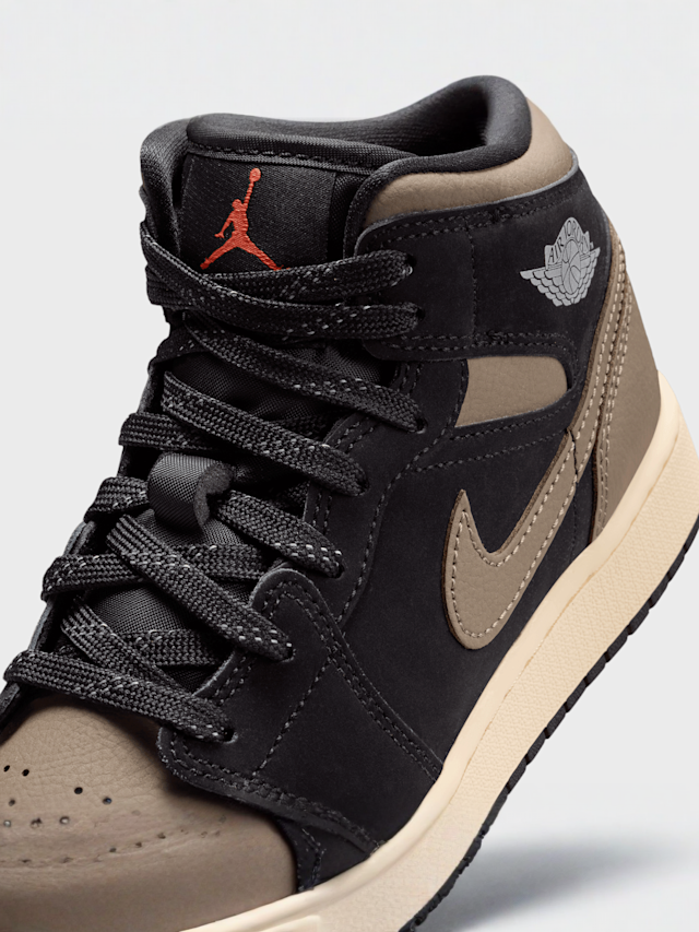 Jordan, Air Jordan 1 Mid SE (GS), black, Image 7 of 9