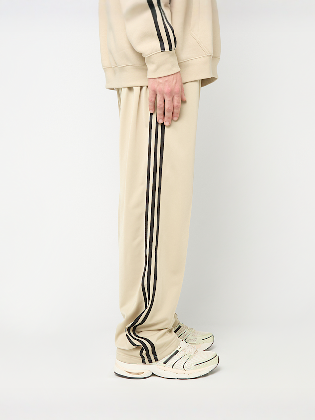 adidas Originals, Firebird Adicolor Baggy Fit Trackpants, beige, Afbeelding 4 van 7
