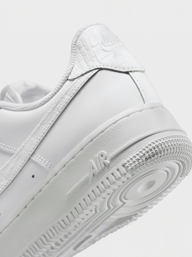 Nike, WMNS Air Force 1 '07 SE, white, Image 8 of 8